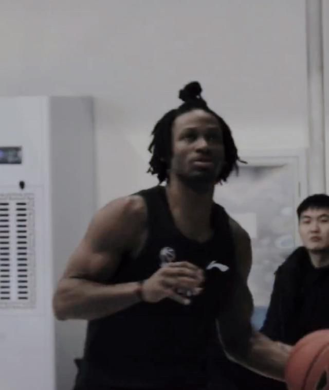 老师把我按到胯下喝圣水